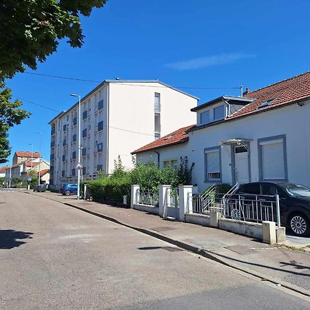 Jurassique Appart Montigny-les-Metz Exterior foto